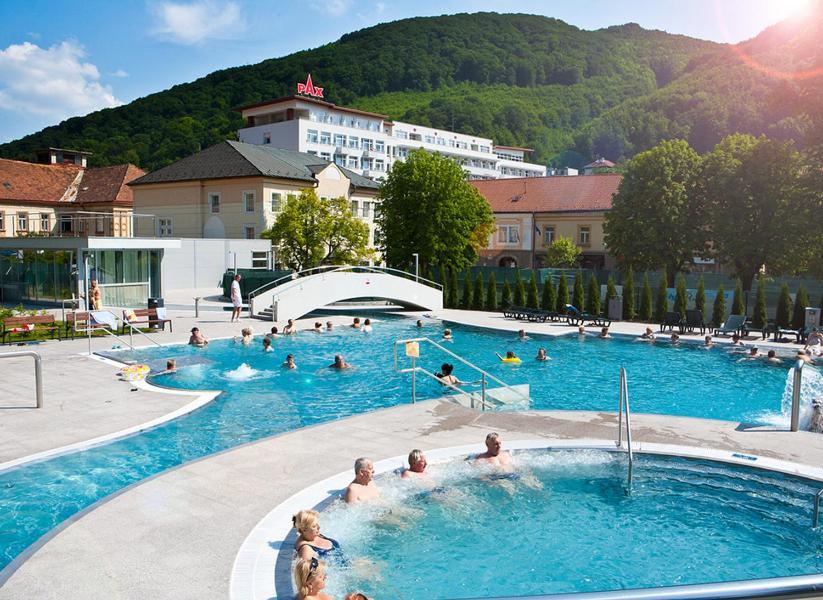 Hotel Adria Újtölgyes Kültér fotó