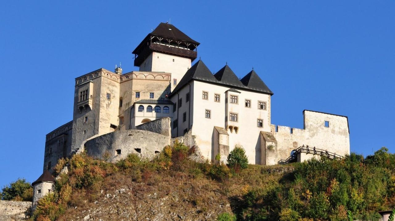 Hotel Adria Újtölgyes Kültér fotó
