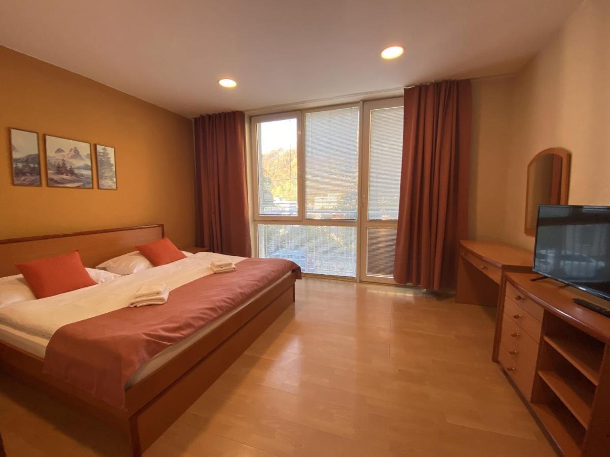 Hotel Adria Újtölgyes Kültér fotó