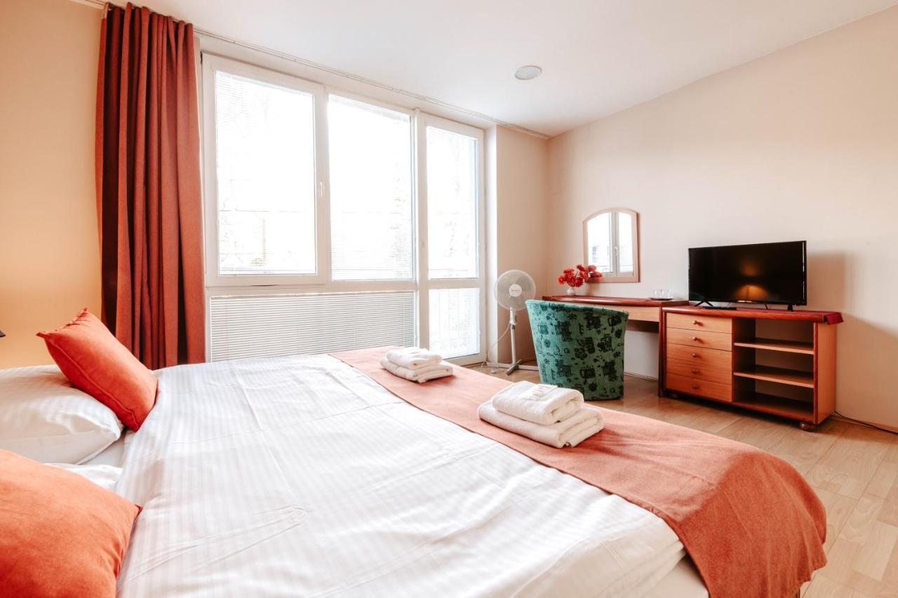 Hotel Adria Újtölgyes Kültér fotó