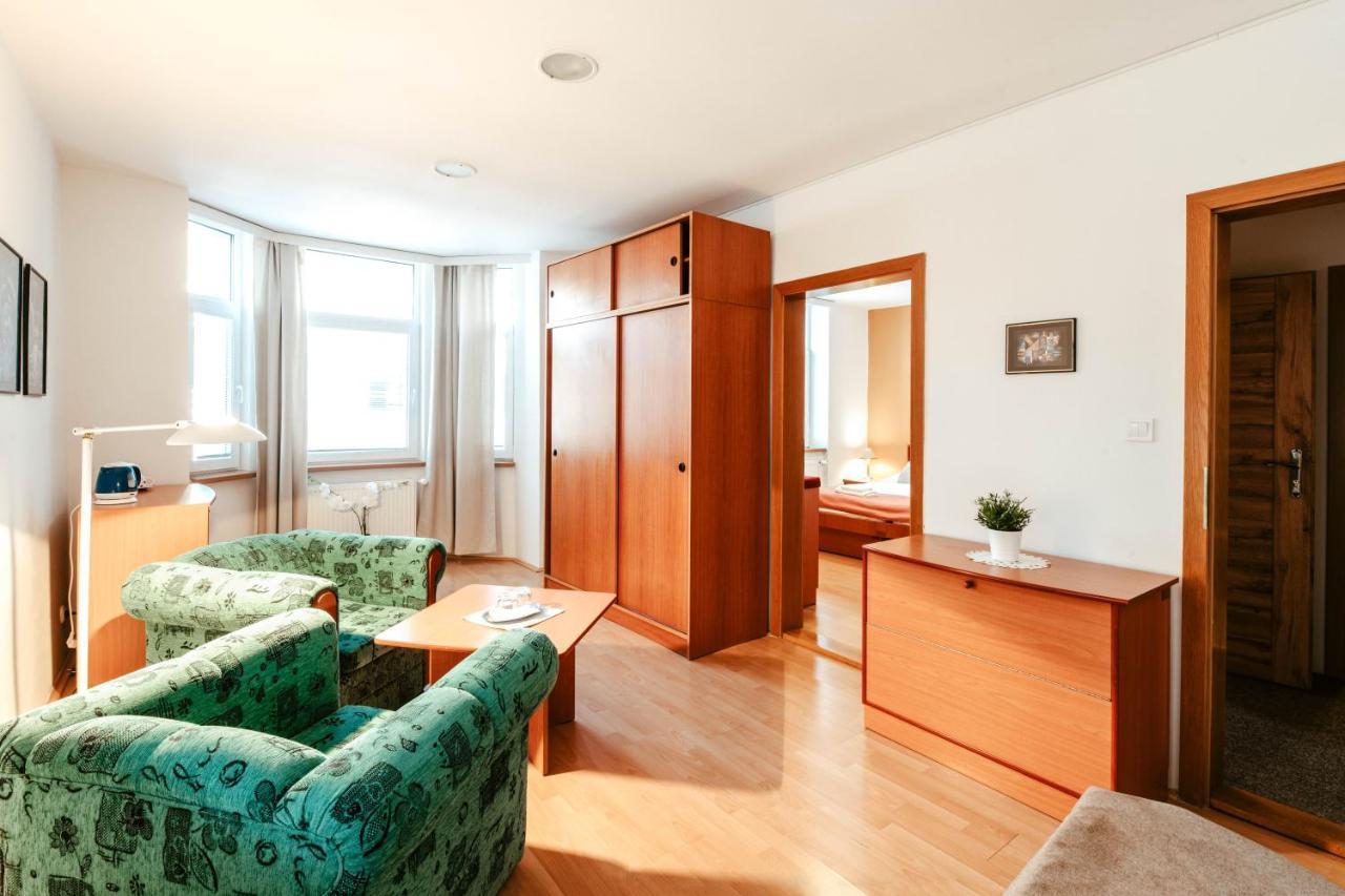 Hotel Adria Újtölgyes Kültér fotó