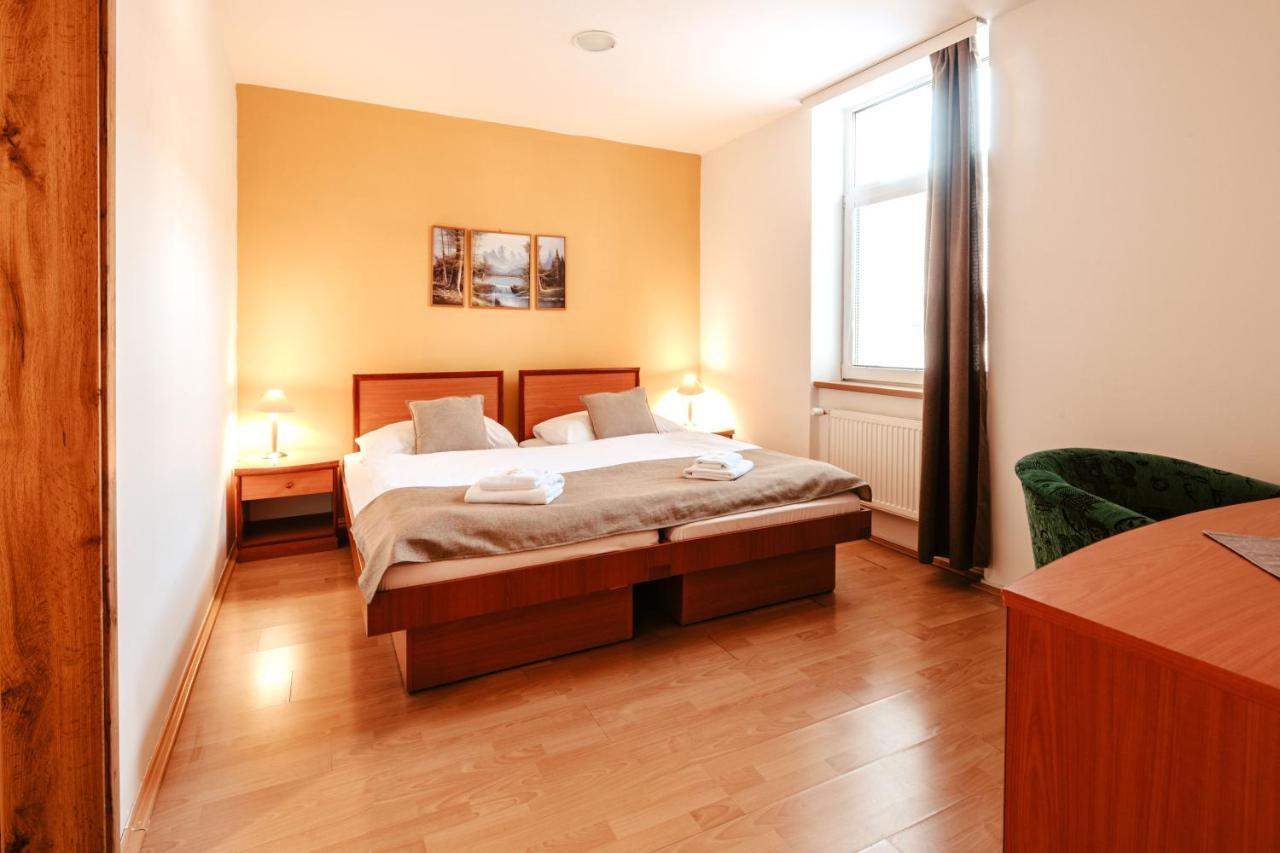 Hotel Adria Újtölgyes Kültér fotó