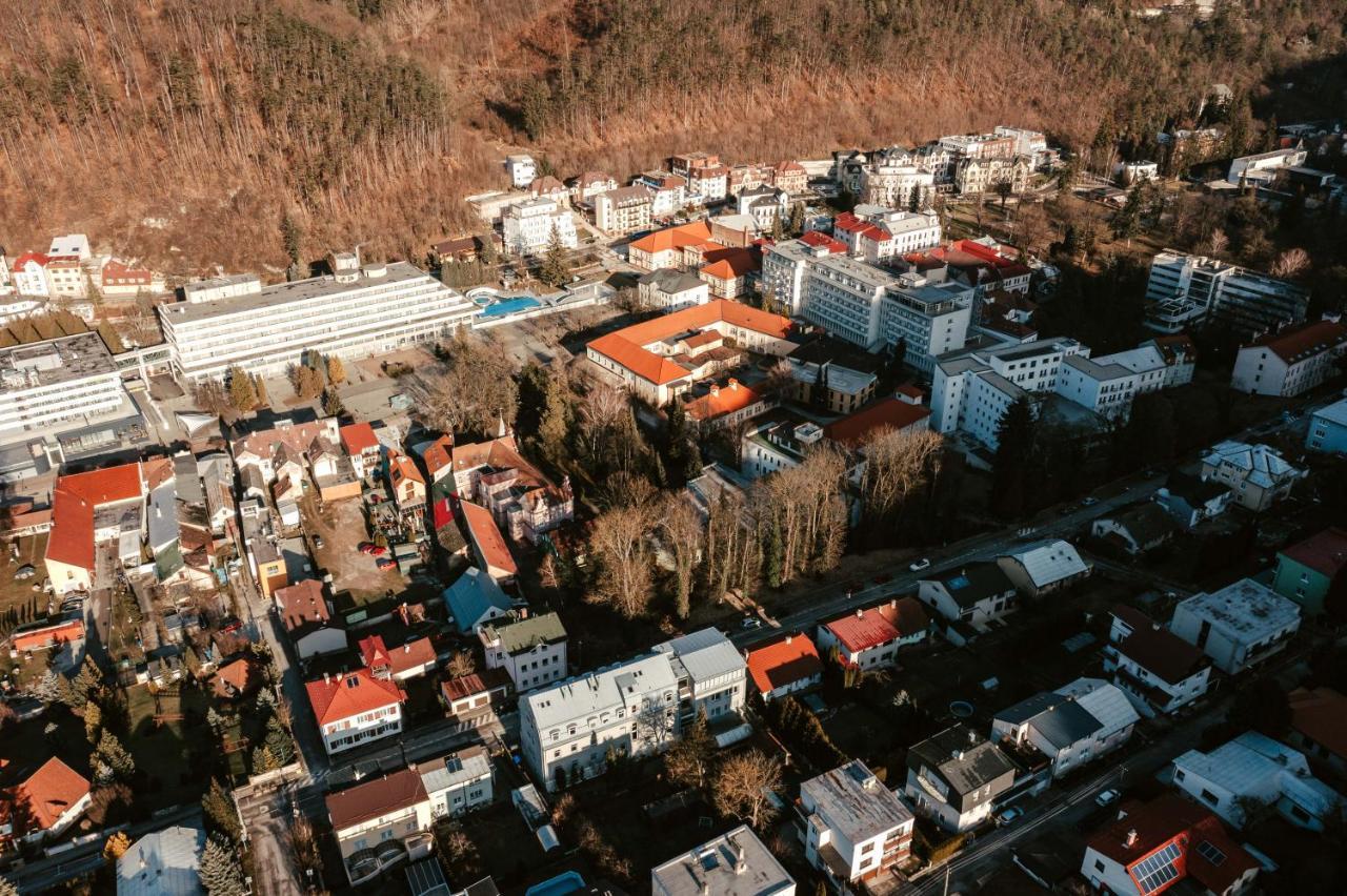 Hotel Adria Újtölgyes Kültér fotó