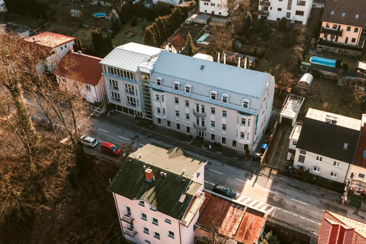 Hotel Adria Újtölgyes Kültér fotó