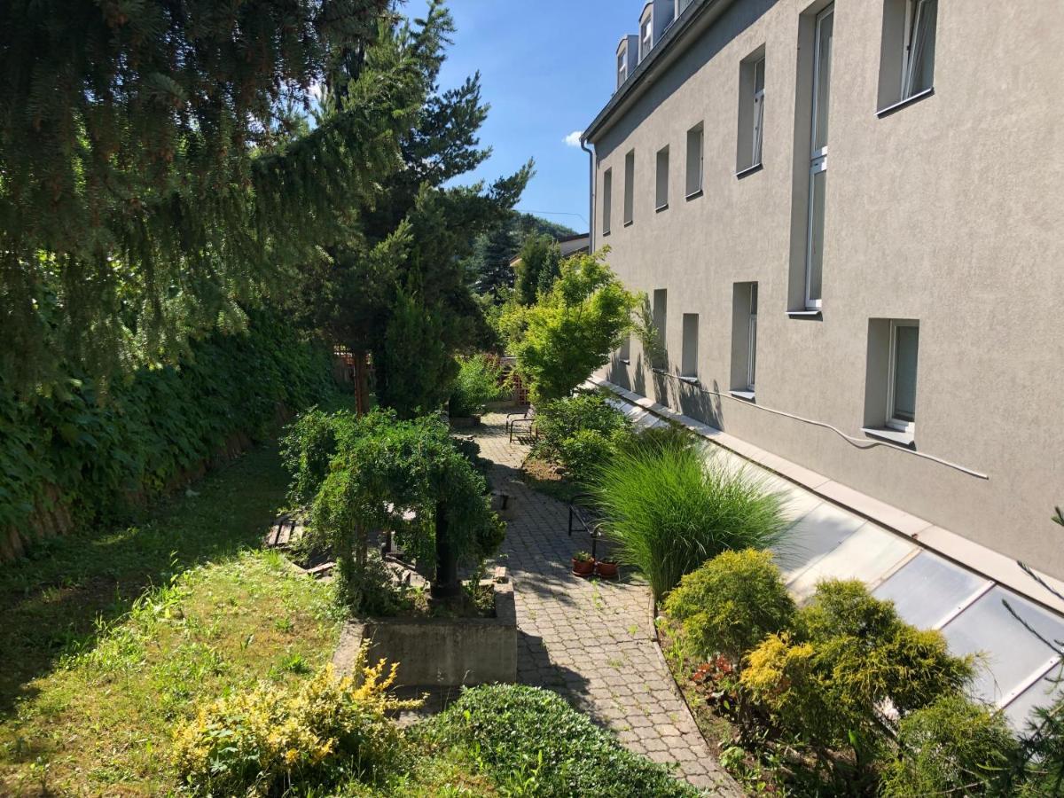 Hotel Adria Újtölgyes Kültér fotó